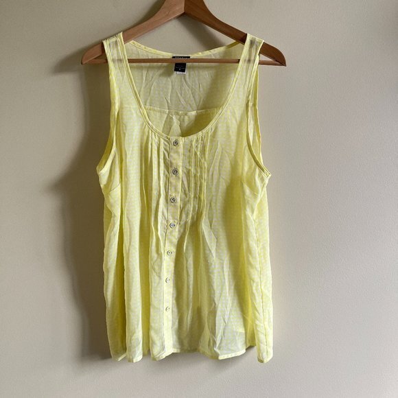 TORRID BUTTON DOWN TANK TOP YELLOW Envelope Back Detail Womens Size 0 US Size L - Picture 1 of 5